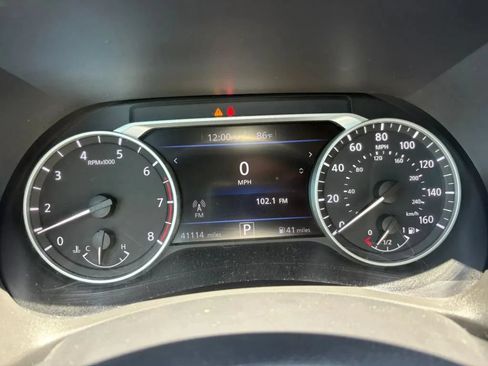 Used 2024 Nissan Sentra SV FWD image 14