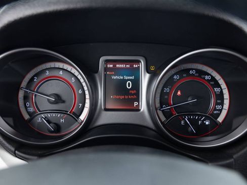 Used 2018 Dodge Journey Crossroad AWD/4WD image 32