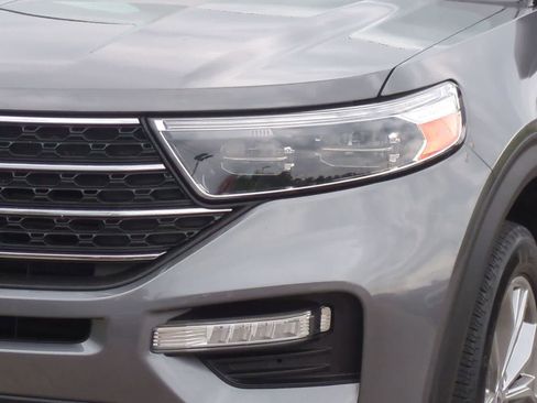 Used 2023 Ford Explorer XLT w/ Equipment Group 202A AWD/4WD image 11