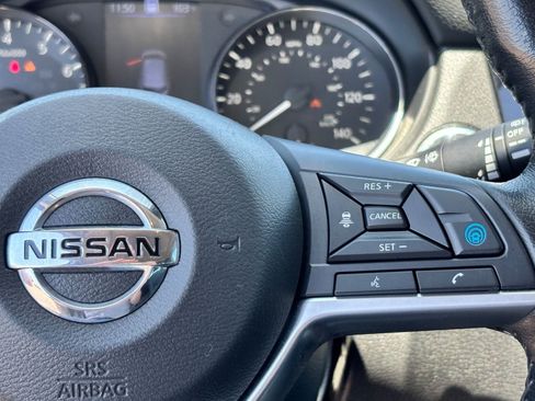 Used 2021 Nissan Rogue Sport SL w/ Premium Package FWD image 19