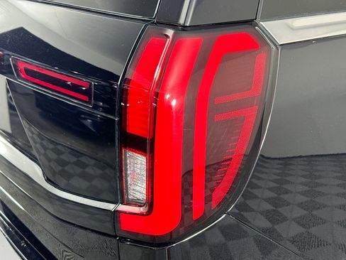 Used 2025 Ford Expedition Platinum AWD/4WD image 33