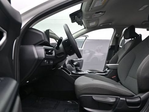 Used 2025 Kia K4 FWD image 16