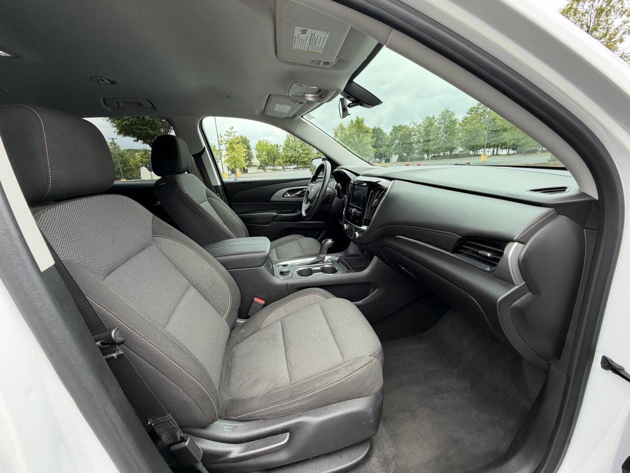 Used 2020 Chevrolet Traverse LS FWD image 18