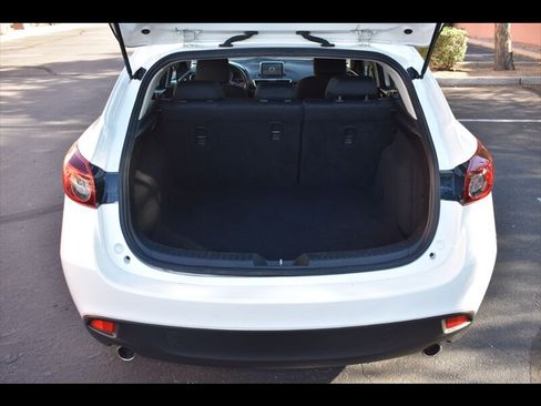 Used 2016 MAZDA MAZDA3 i Touring FWD image 22