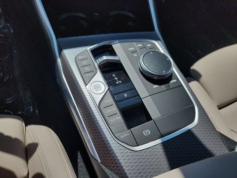Used 2025 BMW M340i xDrive AWD/4WD image 19