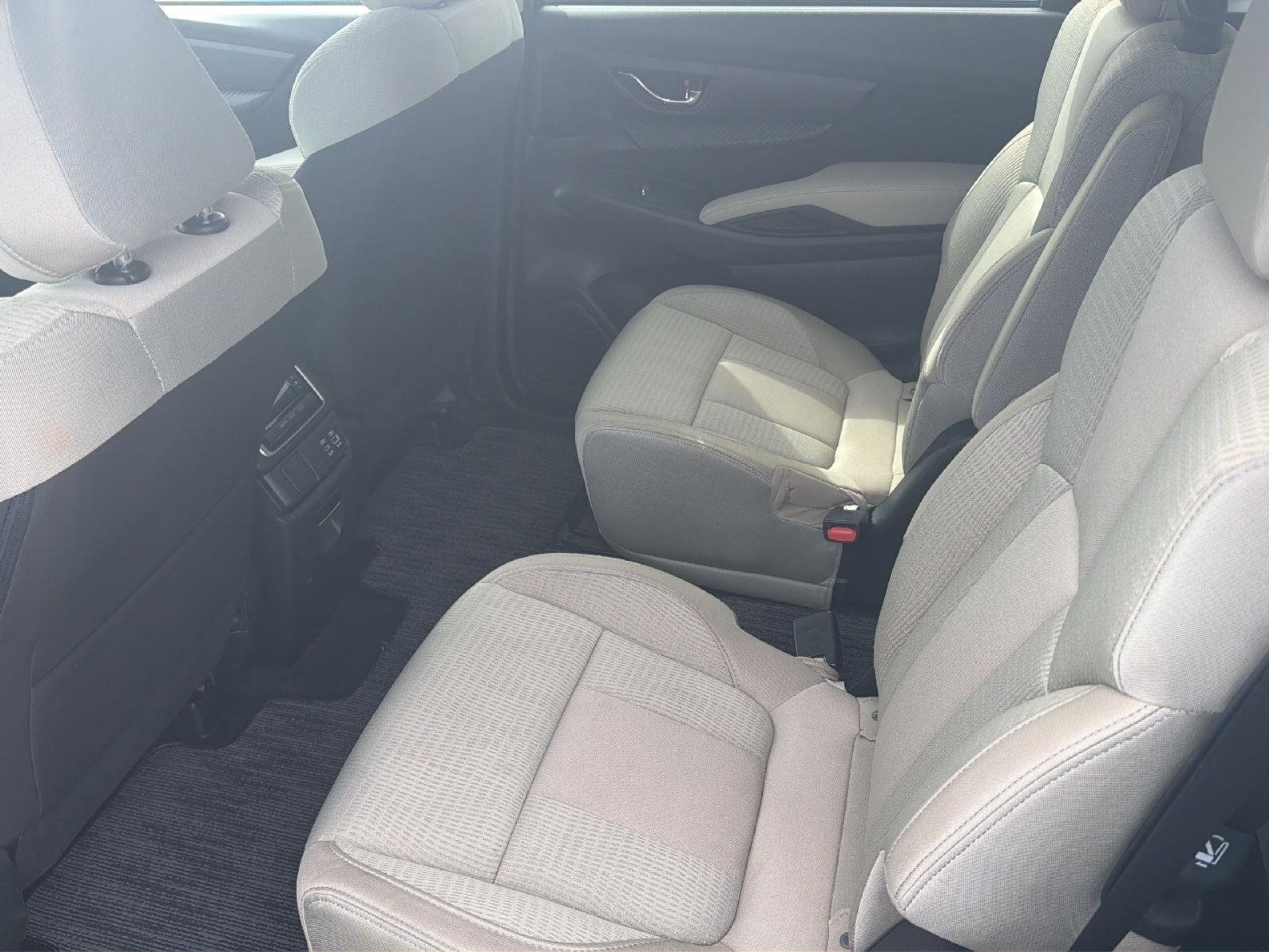 Used 2024 Subaru Ascent Premium w/ Convenience Package AWD/4WD image 19