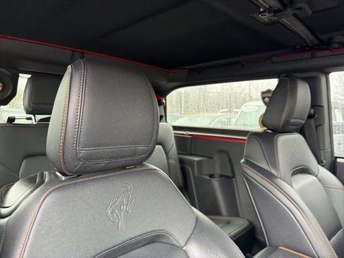 Used 2024 Ford Bronco Badlands image 24