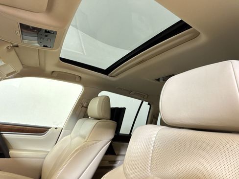 Used 2020 Lexus LX 570 4WD w/ Luxury Package image 14