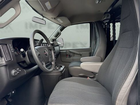 Used 2024 GMC Savana 2500 w/ Driver Convenience Package RWD image 9