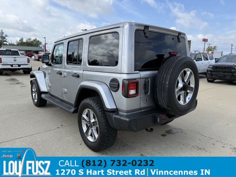 Used 2018 Jeep Wrangler Unlimited Sahara image 6