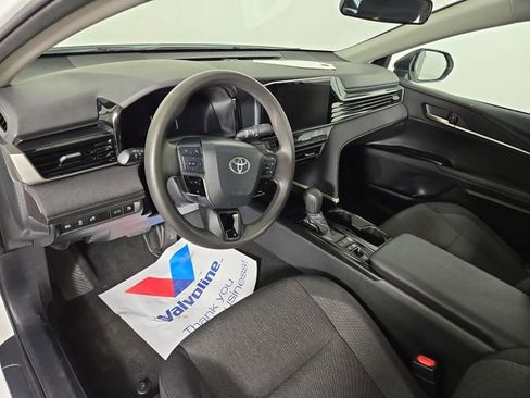 Used 2025 Toyota Camry LE FWD image 14
