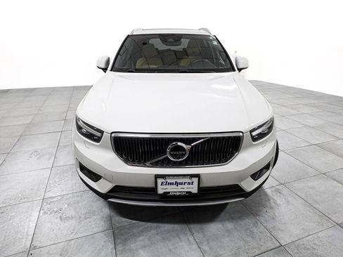 Used 2019 Volvo XC40 T5 Momentum AWD/4WD image 2