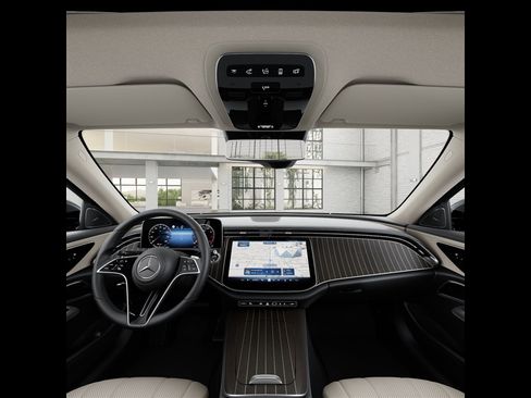Certified 2026 Mercedes-Benz E 450 4MATIC Sedan image 42
