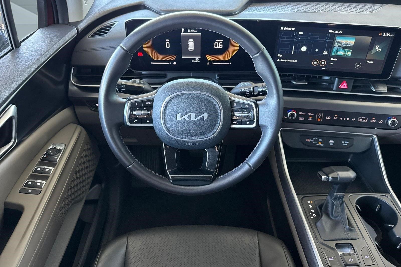 Used 2026 Kia Carnival FWD image 31
