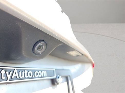 Used 2018 Jeep Grand Cherokee Laredo image 20