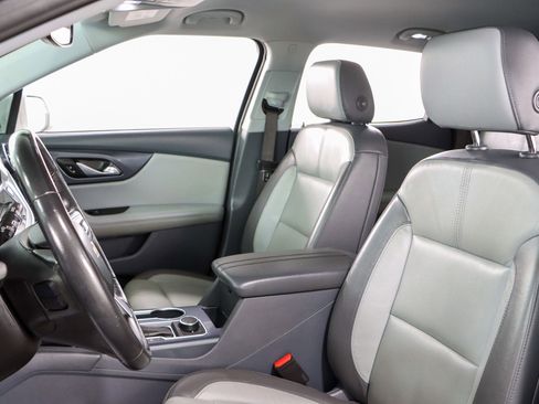 Used 2019 Chevrolet Blazer LT image 23