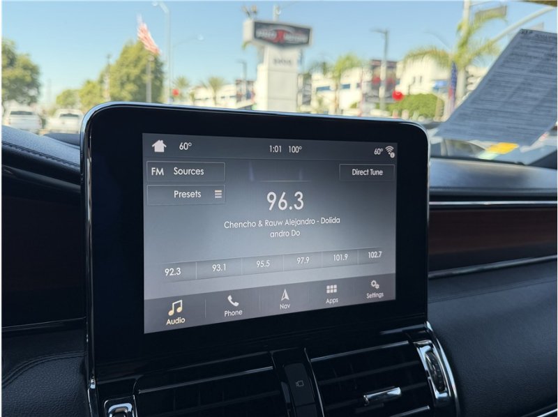 Used 2019 Lincoln Navigator Select RWD image 49