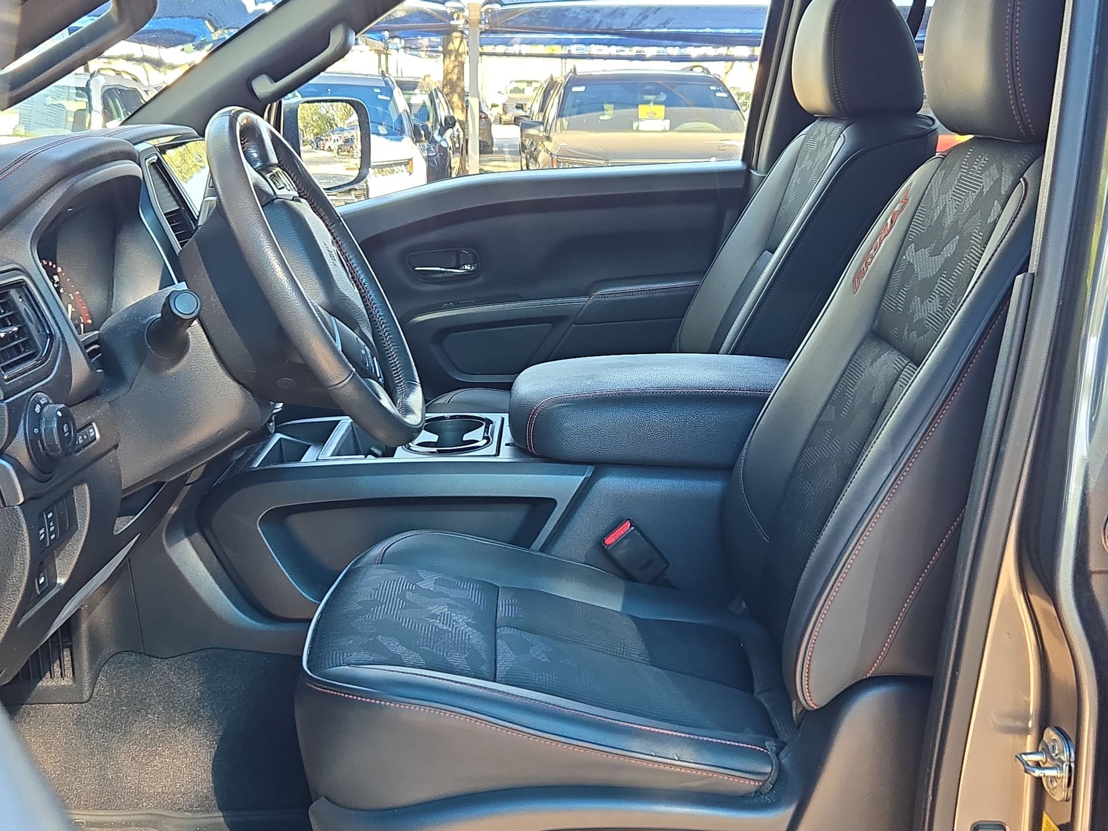 Used 2021 Nissan Titan PRO-4X w/ Off Road Protection Package AWD/4WD image 9