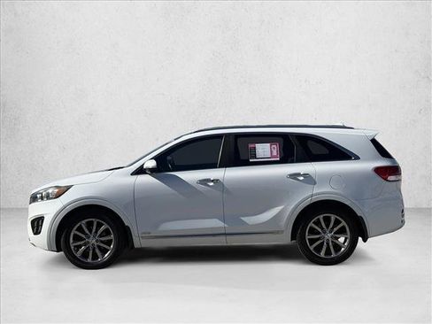 Used 2017 Kia Sorento SX image 8