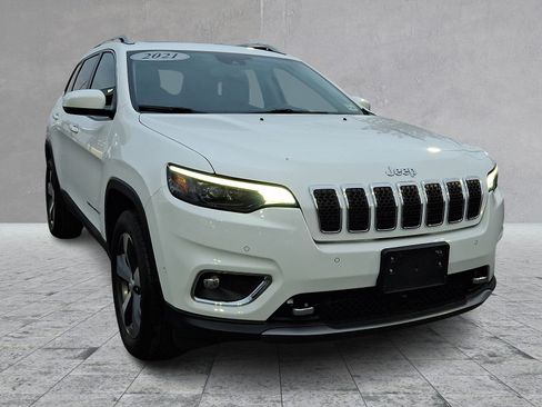 Used 2021 Jeep Cherokee Limited w/ Elite Package image 2