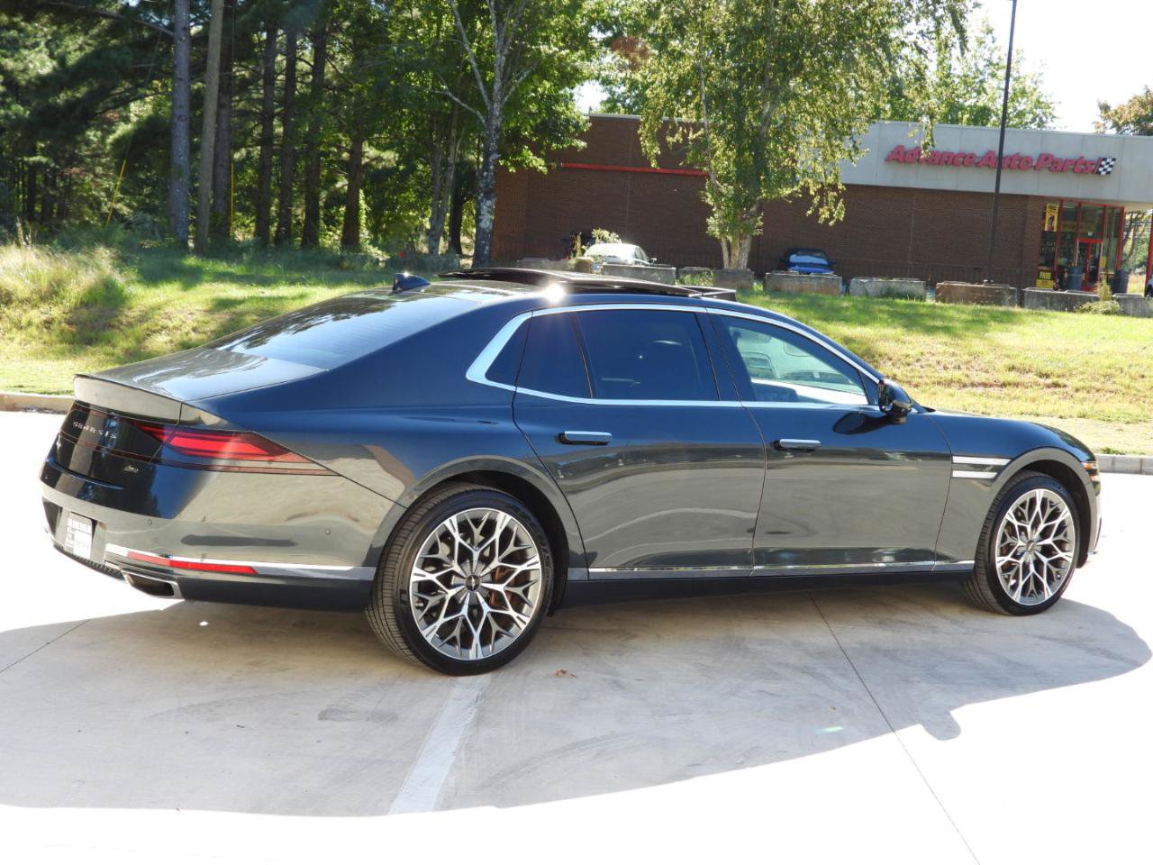 Used 2023 Genesis G90 3.5T AWD/4WD image 59