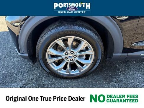 Used 2022 Ford Explorer XLT w/ Equipment Group 202A image 30