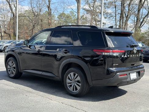 Certified 2025 Nissan Pathfinder SV AWD/4WD image 26