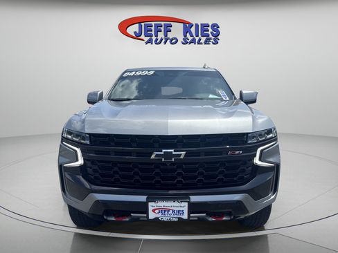 Used 2023 Chevrolet Tahoe Z71 w/ Luxury Package AWD/4WD image 2