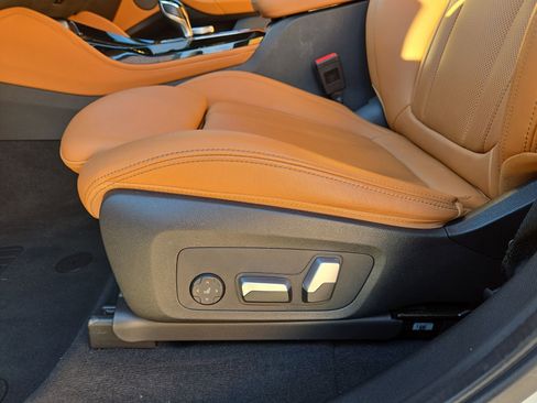 Certified 2023 BMW X4 M40i w/ Premium Package image 17