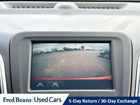 Used 2018 Chevrolet Equinox LT image 15