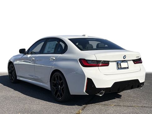 New 2026 BMW 330i Sedan w/ M Sport Package image 23