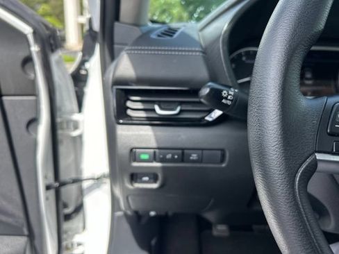 Used 2025 Nissan Sentra SV FWD image 27