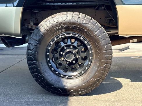 Used 2001 Ford F250 Lariat AWD/4WD image 12
