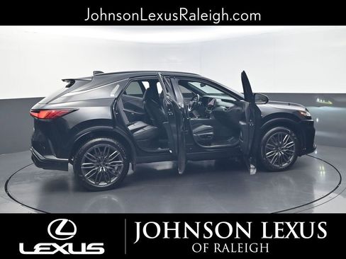 Used 2023 Lexus RX 500h F Sport w/ Cold Area Package AWD/4WD image 32