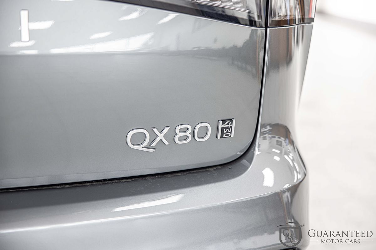 Used 2025 INFINITI QX80 Sensory AWD/4WD image 14