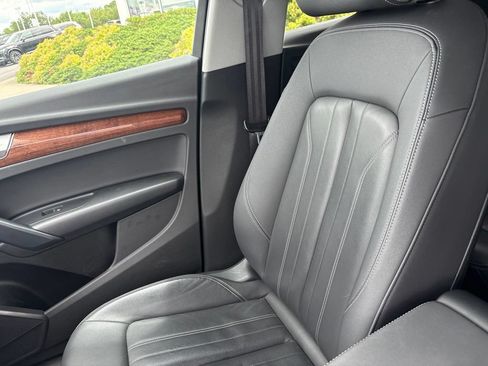 Used 2021 Audi Q5 2.0T Premium AWD/4WD image 22