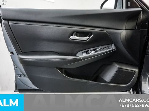 Used 2025 Nissan Sentra SV image 46