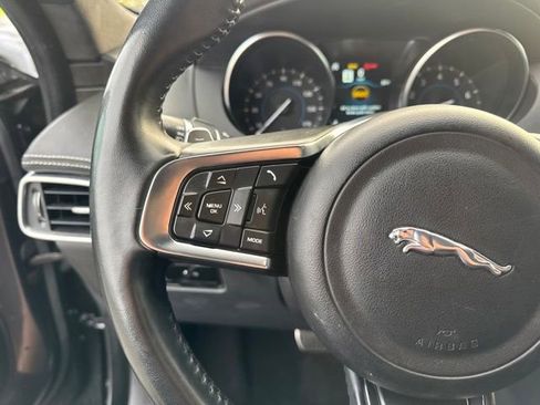 Used 2019 Jaguar F-PACE S AWD/4WD image 11