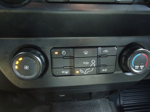 Used 2022 Ford F350 XL w/ Power Equipment Group image 22