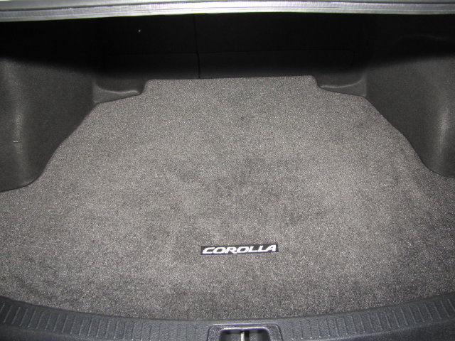 Used 2021 Toyota Corolla SE w/ Carpet Mat Package (TMS) FWD image 39