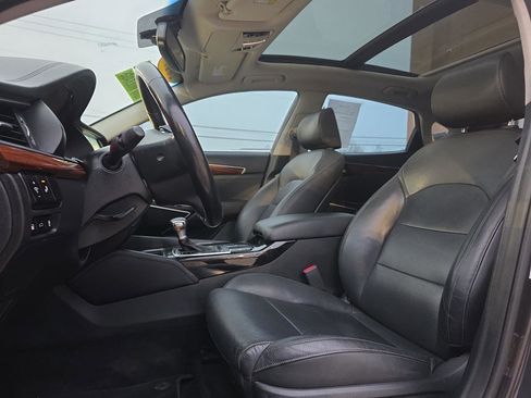 Used 2017 Kia Cadenza Premium w/ Luxury Package image 11