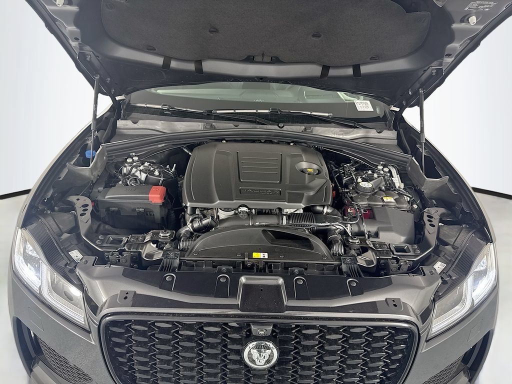 New 2026 Jaguar F-PACE R-Dynamic S AWD/4WD image 30