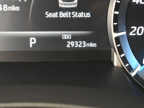 Used 2021 Toyota Highlander XLE image 19