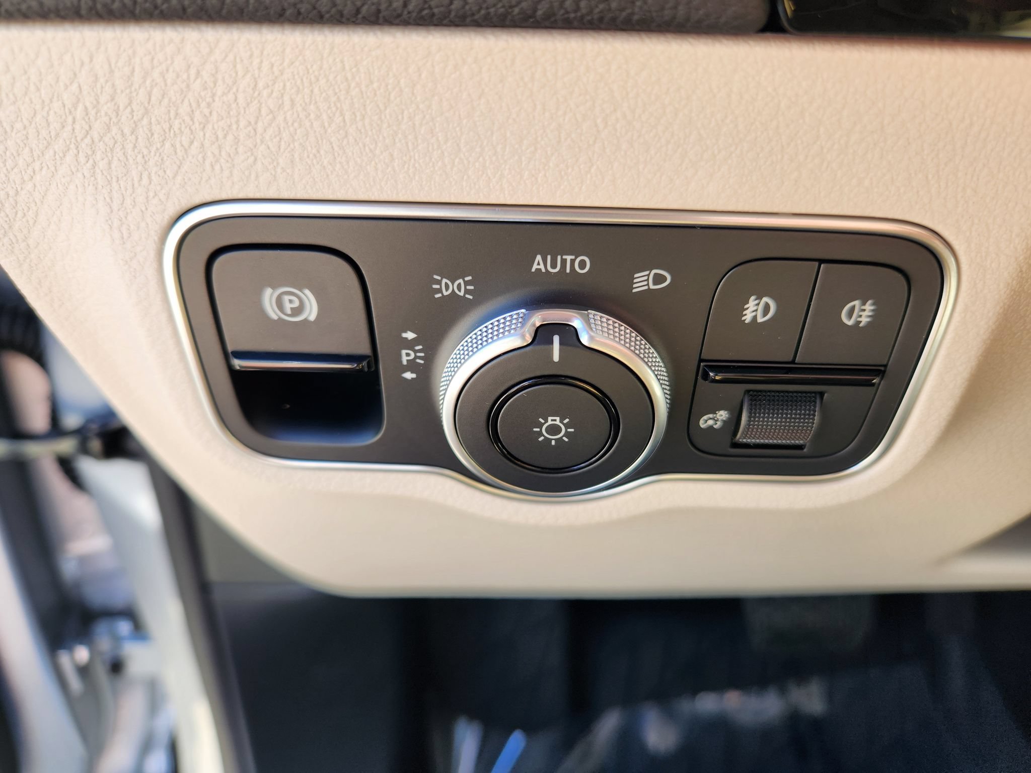 New 2026 Mercedes-Benz GLA 250 4MATIC image 19