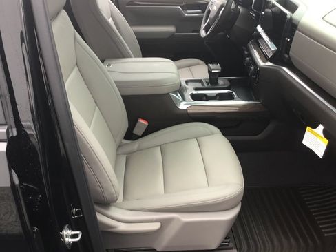 New 2026 Chevrolet Silverado 1500 LT w/ All Star Edition Plus AWD/4WD image 11