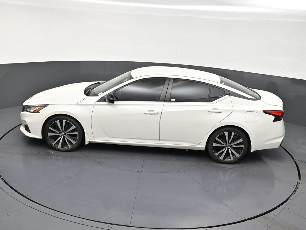 Used 2019 Nissan Altima 2.5 SR FWD image 12