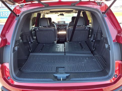 Used 2025 Honda Pilot TrailSport image 25