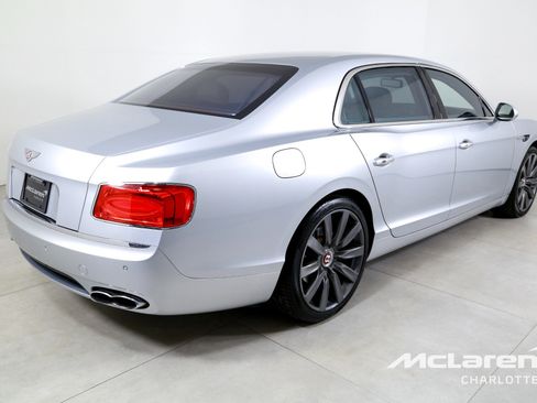 Used 2017 Bentley Flying Spur V8 image 8