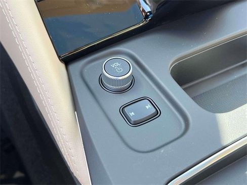 New 2025 Acura MDX w/ Advance Package image 28