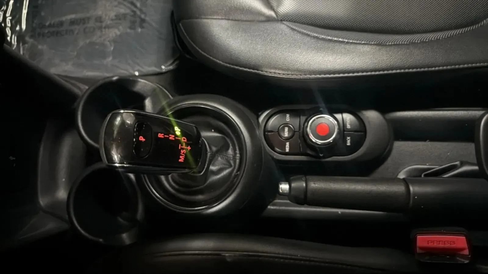 Used 2021 MINI Cooper 4-Door Hardtop FWD image 13